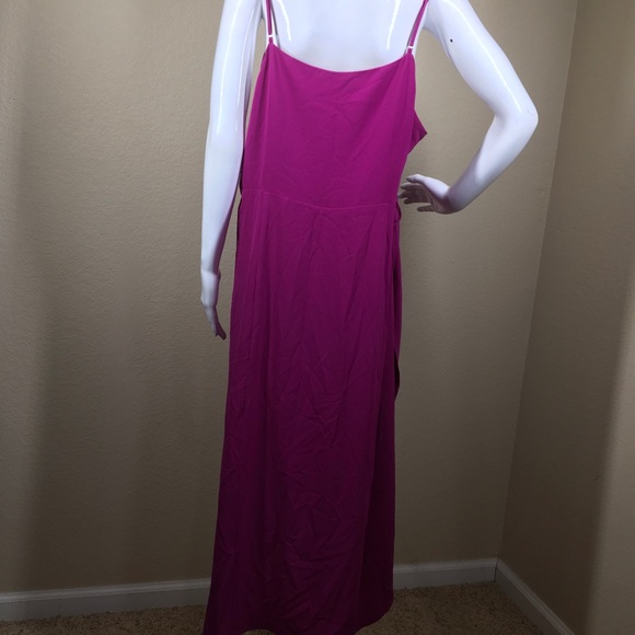 Vince Camuto Sleeveless Texture Wrap Dress - Picture 4 of 7